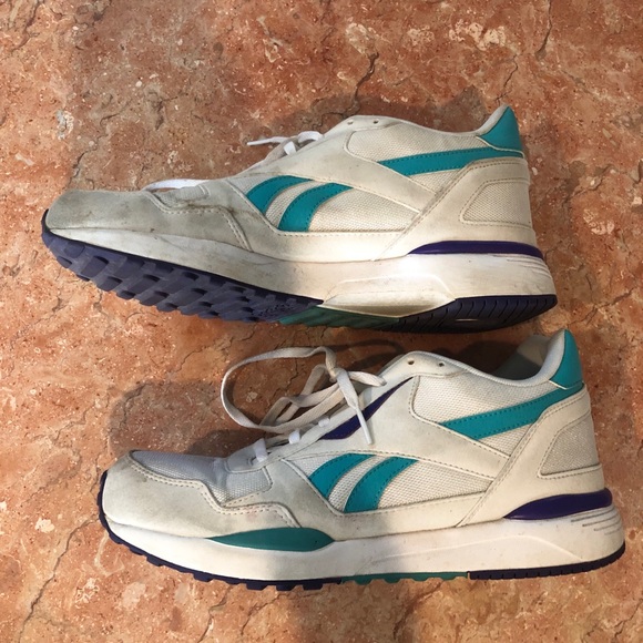 Womens white REEBOK SNEAKERS SIZE 9.5 - Picture 4 of 9